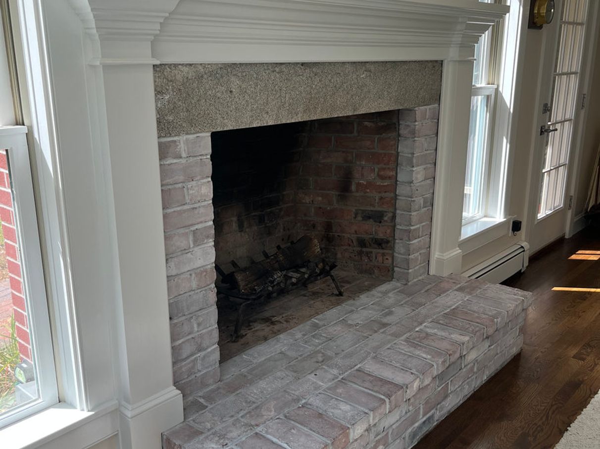 Painted fireplace surround, comparison 2