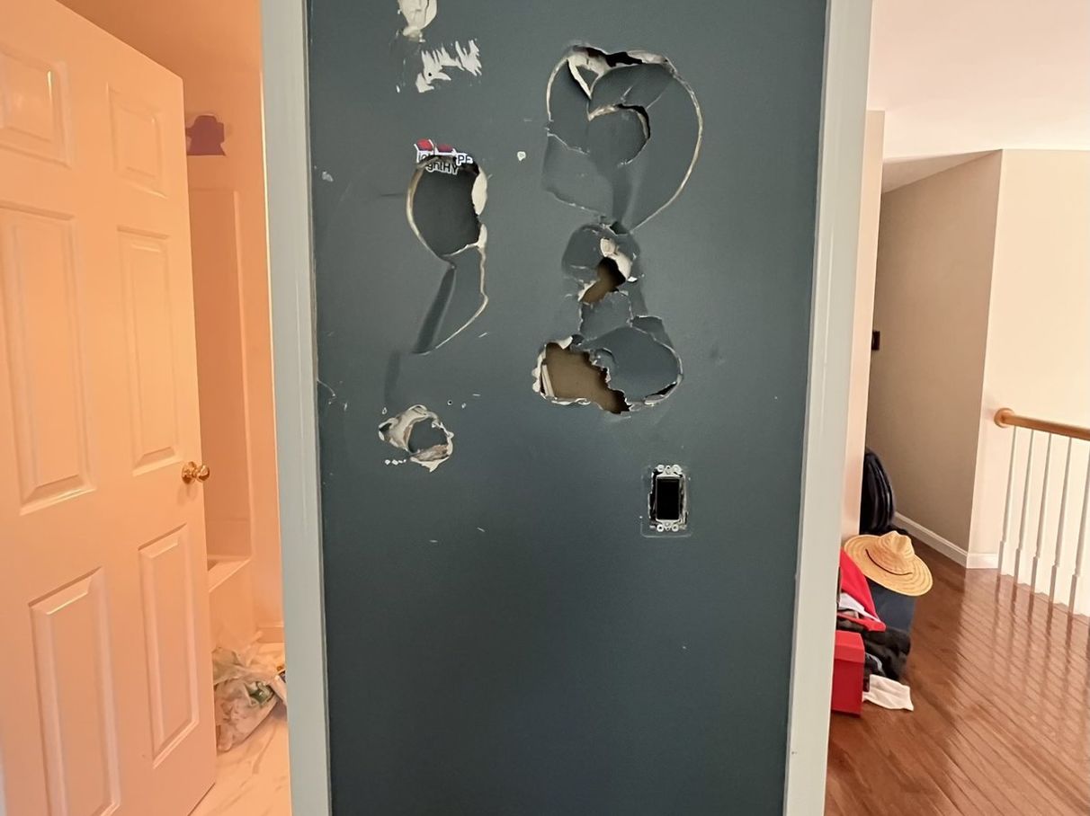 Built-in shelving before painting, comparison 3