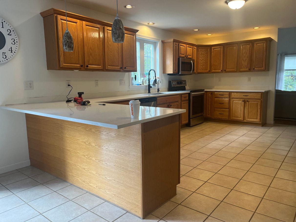 Kitchen cabinets before painting, comparison 3
