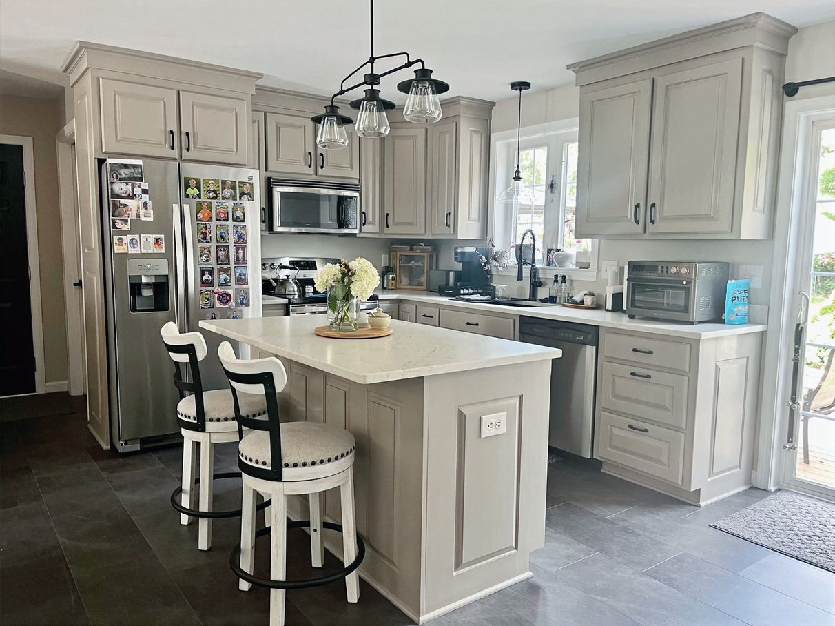 Painted kitchen cabinets, comparison 4
