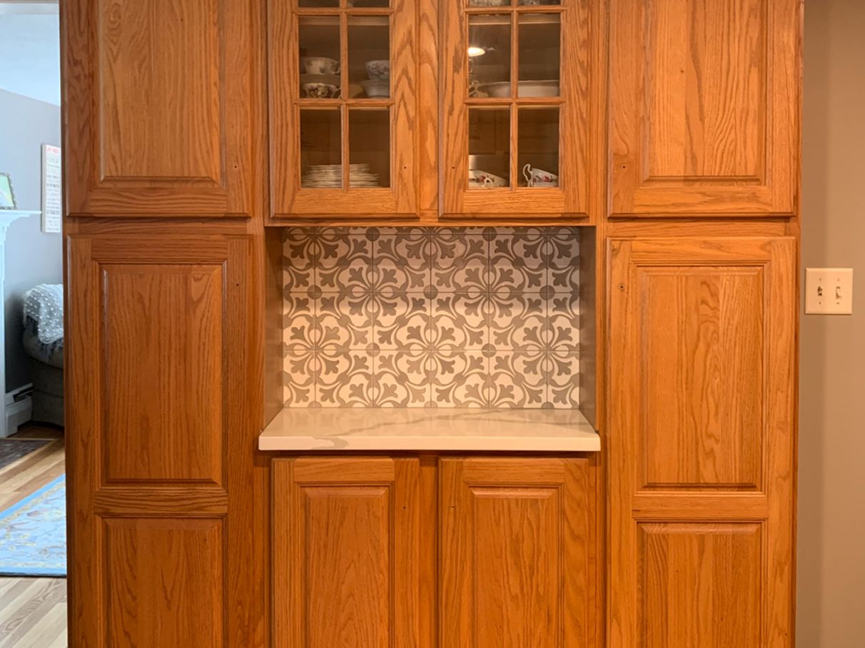 Kitchen cabinets before painting, comparison 5
