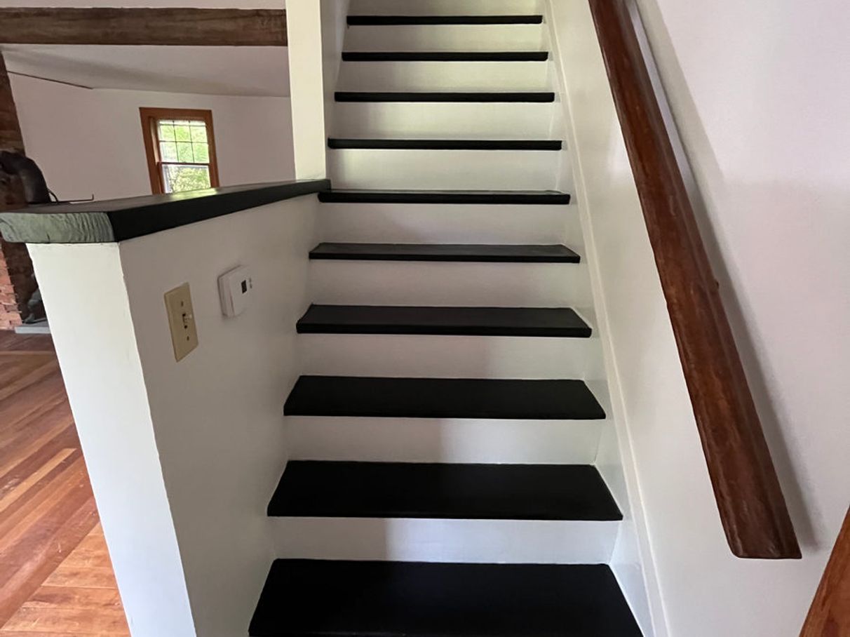 Painted stairwell railings and treads, comparison 6