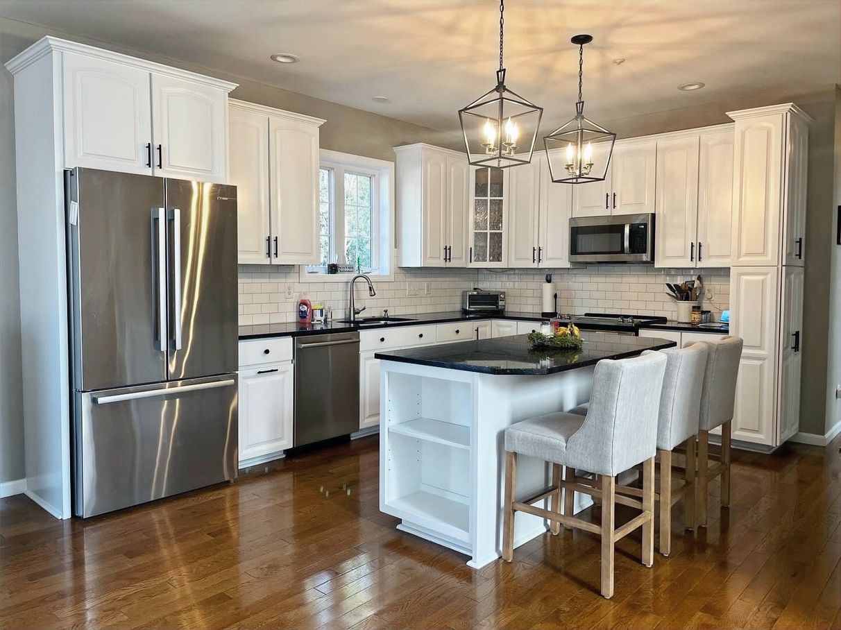 Painted kitchen cabinets, comparison 6