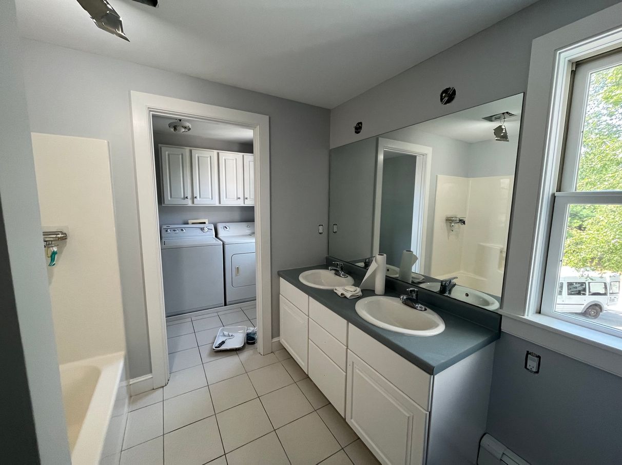Painted bathroom walls and vanity, comparison 8
