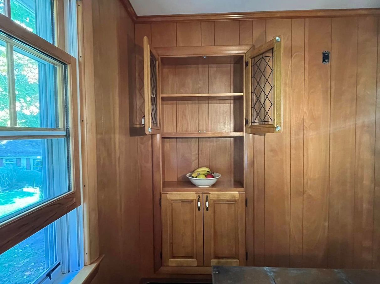 Built-in cabinet before painting, comparison 8